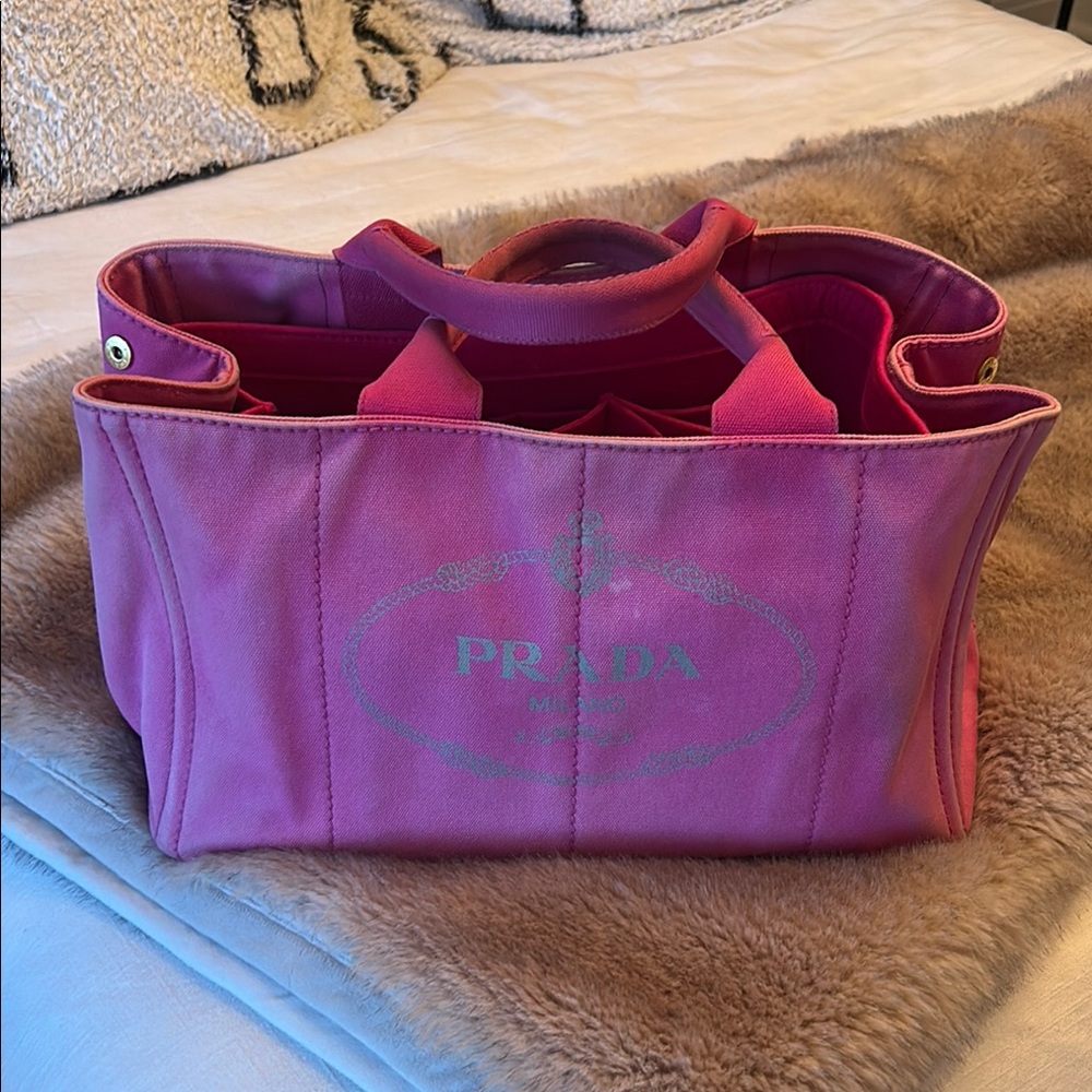 Prada Canapé Pink Tote Bag with Structured Design